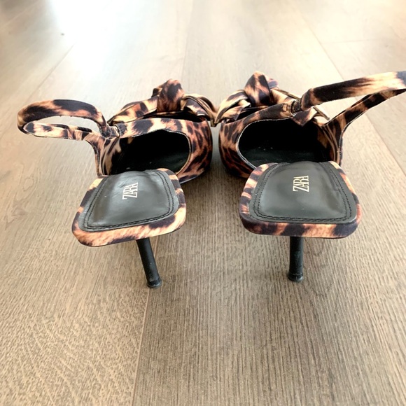 Animal Print Slingback Shoes with Bow - Picture 4 of 6